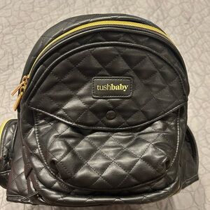 The Tushbaby Hip Carrier - Vegan Leather Black